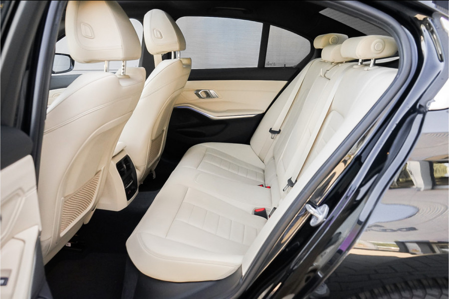 BMW 3-serie 320i High Exec Ed Schuifdak Trekhaak HUD 1e Eig