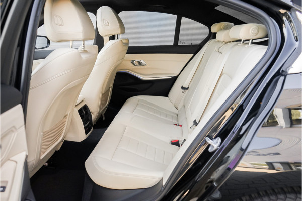 BMW 3-serie 320i High Exec Ed Schuifdak Trekhaak HUD 1e Eig
