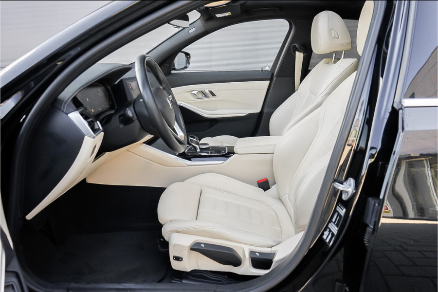 BMW 3-serie 320i High Exec Ed Schuifdak Trekhaak HUD 1e Eig