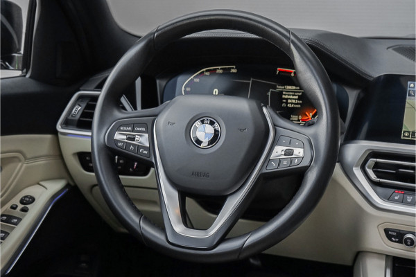 BMW 3-serie 320i High Exec Ed Schuifdak Trekhaak HUD 1e Eig