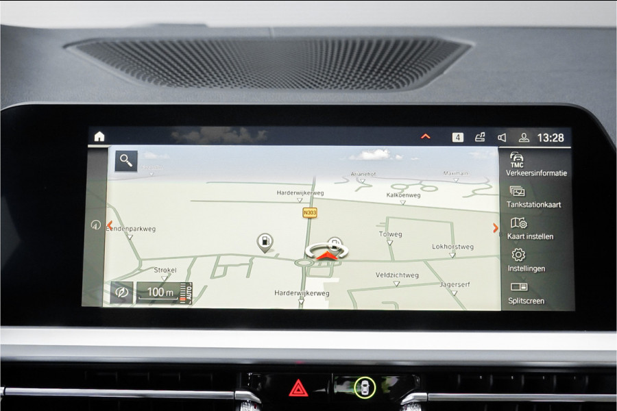 BMW 3-serie 320i High Exec Ed Schuifdak Trekhaak HUD 1e Eig
