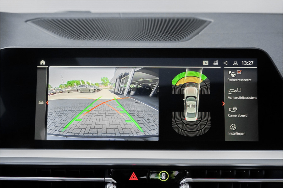 BMW 3-serie 320i High Exec Ed Schuifdak Trekhaak HUD 1e Eig