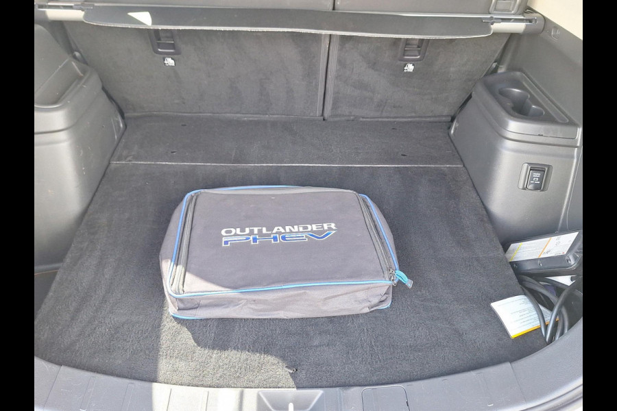 Mitsubishi Outlander 2.4 PHEV Pure | Apple Carplay/Android Auto | trekhaak