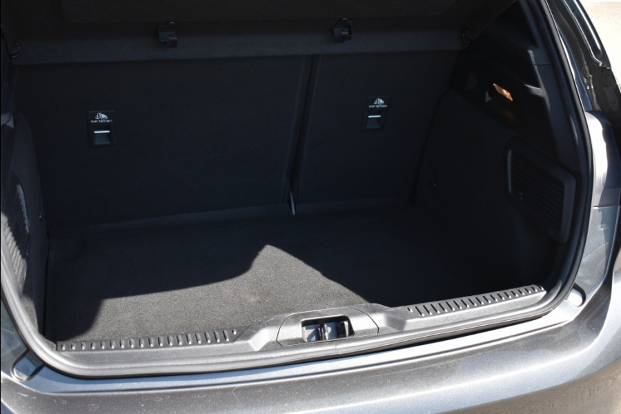 Ford Focus 1.0 EcoB. ST L. Bns Winter-Comfort pack