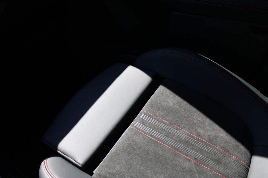 Ford Kuga 2.5 PHEV ST-Line X | Technology Pack | Winterpack | AGR | Head-up | BLIS | Navigatie