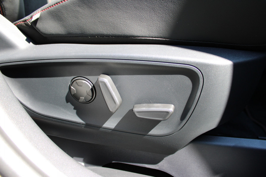 Ford Kuga 2.5 PHEV ST-Line X | Technology Pack | Winterpack | AGR | Head-up | BLIS | Navigatie