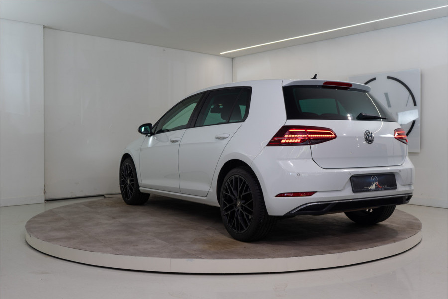 Volkswagen Golf 1.4 TSI Highline Business R 150PK | Discover Navi | Apple Carplay | Stoelverw. | Garantie