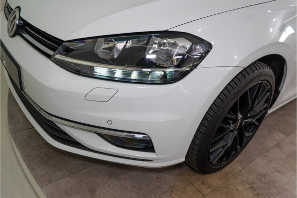 Volkswagen Golf 1.4 TSI Highline Business R 150PK | Discover Navi | Apple Carplay | Stoelverw. | Garantie