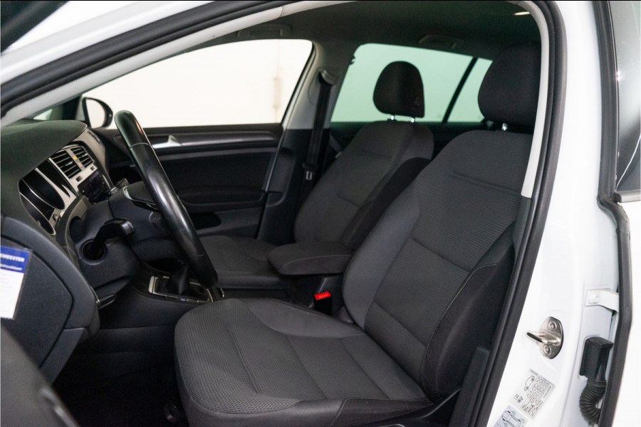 Volkswagen Golf 1.4 TSI Highline Business R 150PK | Discover Navi | Apple Carplay | Stoelverw. | Garantie