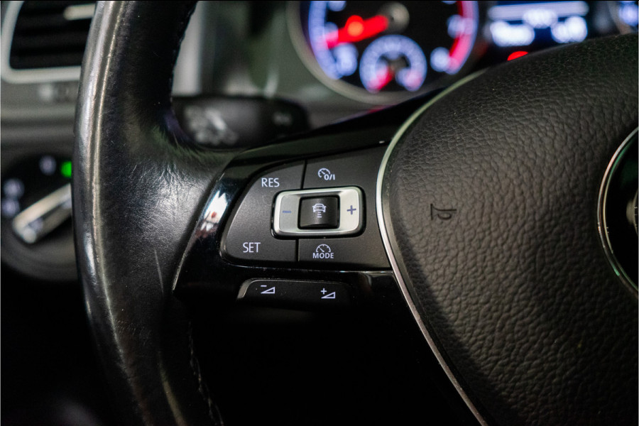 Volkswagen Golf 1.4 TSI Highline Business R 150PK | Discover Navi | Apple Carplay | Stoelverw. | Garantie
