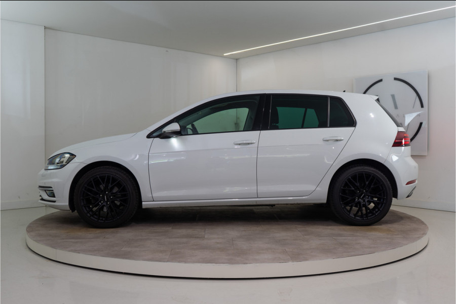 Volkswagen Golf 1.4 TSI Highline Business R 150PK | Discover Navi | Apple Carplay | Stoelverw. | Garantie