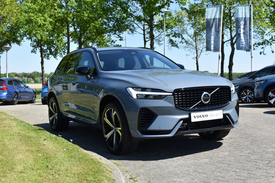 Volvo XC60 T6 Plug-in hybrid AWD Ultimate Dark | Luchtvering | 21" velgen | Trekhaak | HUD | H&K | ACC | Blis | 360 camera