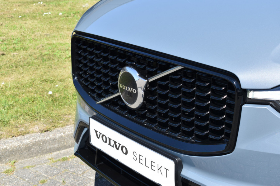 Volvo XC60 T6 Plug-in hybrid AWD Ultimate Dark | Luchtvering | 21" velgen | Trekhaak | HUD | H&K | ACC | Blis | 360 camera