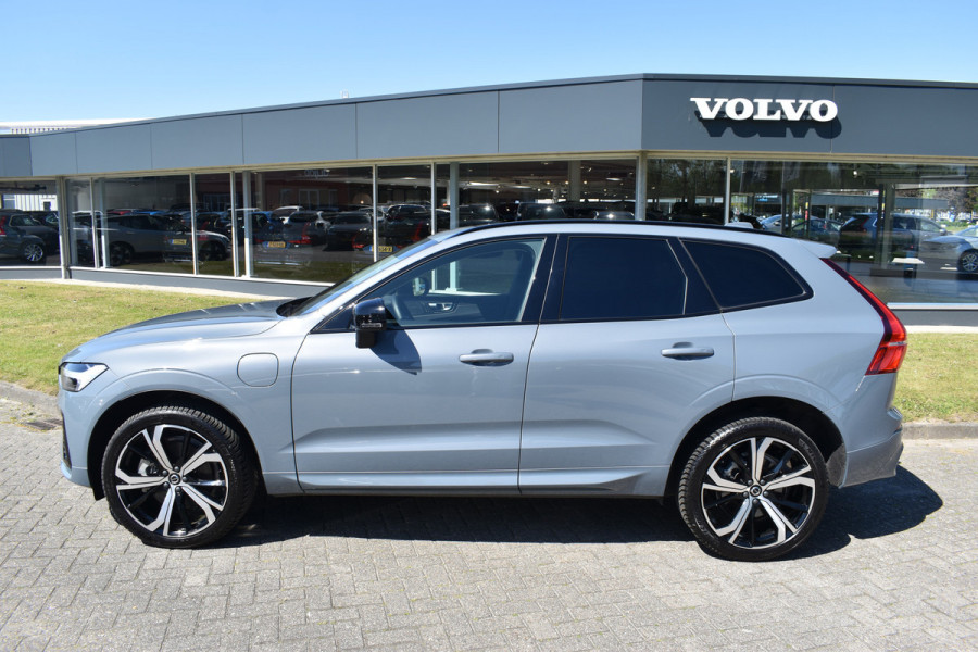 Volvo XC60 T6 Plug-in hybrid AWD Ultimate Dark | Luchtvering | 21" velgen | Trekhaak | HUD | H&K | ACC | Blis | 360 camera
