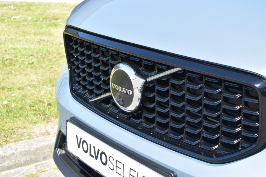 Volvo XC40 T4 211PK Plug-in hybrid Plus Dark | ACC | 360 Camera | Elektr. stoel | Getint glas | Stuurverwarming