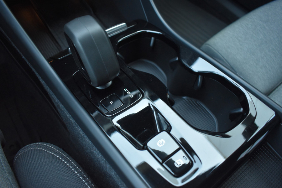 Volvo XC40 T4 211PK Plug-in hybrid Plus Dark | ACC | 360 Camera | Elektr. stoel | Getint glas | Stuurverwarming