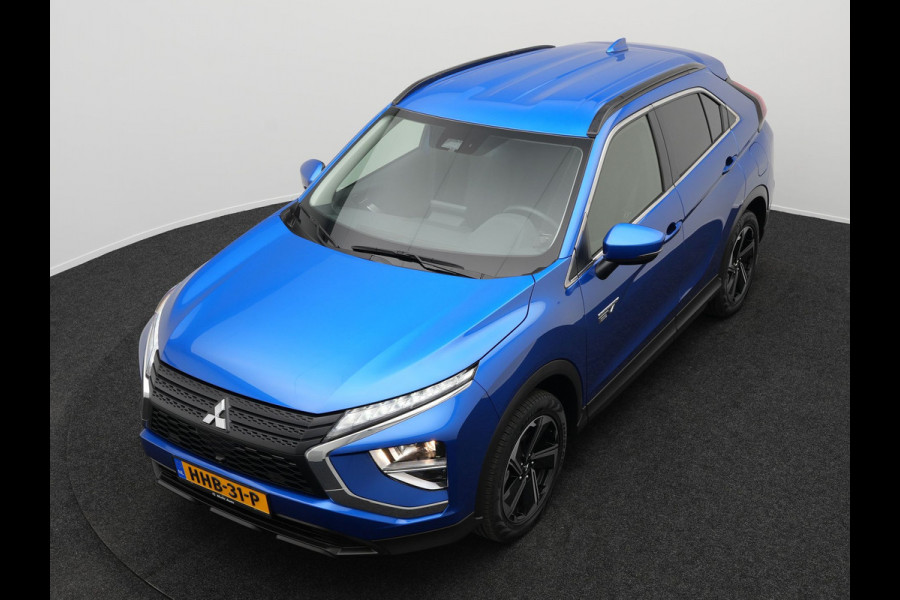 Mitsubishi Eclipse Cross 2.4 Intense Plug in Hybrid Dealer O.H. PHEV | Apple Carplay | Camera | Climate Control | Stoelverwarming | Cruise Control | L.M. 18" | DAB |