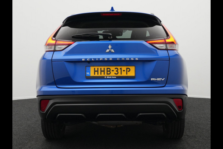 Mitsubishi Eclipse Cross 2.4 Intense Plug in Hybrid Dealer O.H. PHEV | Apple Carplay | Camera | Climate Control | Stoelverwarming | Cruise Control | L.M. 18" | DAB |