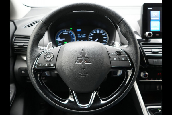 Mitsubishi Eclipse Cross 2.4 Intense Plug in Hybrid Dealer O.H. PHEV | Apple Carplay | Camera | Climate Control | Stoelverwarming | Cruise Control | L.M. 18" | DAB |