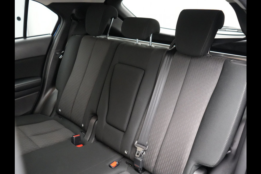 Mitsubishi Eclipse Cross 2.4 Intense Plug in Hybrid Dealer O.H. PHEV | Apple Carplay | Camera | Climate Control | Stoelverwarming | Cruise Control | L.M. 18" | DAB |