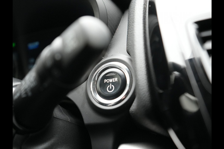 Mitsubishi Eclipse Cross 2.4 Intense Plug in Hybrid Dealer O.H. PHEV | Apple Carplay | Camera | Climate Control | Stoelverwarming | Cruise Control | L.M. 18" | DAB |