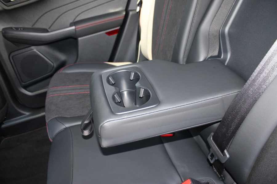 Ford Kuga 2.5 PHEV ST-Line X | Technology Pack | Winterpack | AGR | Head-up | BLIS | Navigatie