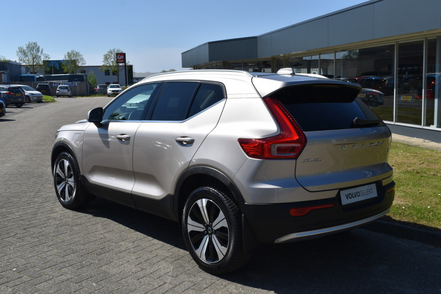 Volvo XC40 T5 262 PK Plug-in hybrid Ultimate Bright | Leder | Panodak | ACC | 360 camera | Stoelverwarming | H&K