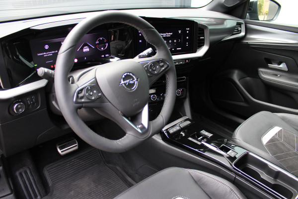 Opel Mokka 1.2T 130PK Ultimate Automaat | Led | Camera | BLIS | Adaptieve Cruise | Keyless | Winterpack