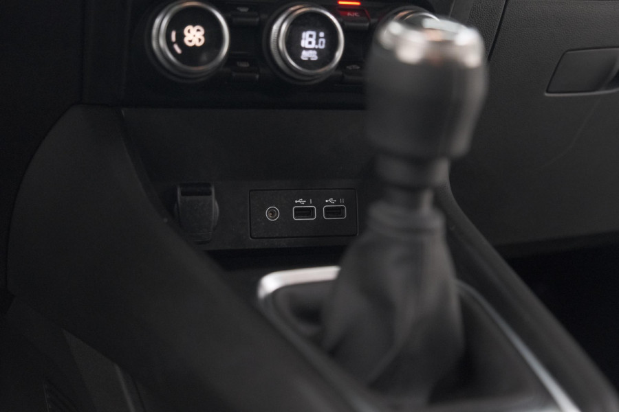 Renault Captur TCe 90 techno | 360 Camera | Navigatie | 9.3 Inch Groot Scherm | Apple Carplay | Parkeersensoren