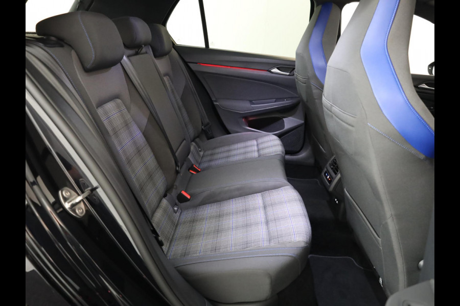 Volkswagen Golf 1.4 eHybrid GTE 245 pk Automaat (DSG) | Navigatie | Panoramadak | Parkeersensoren | Autom. airco (3 zones) | LED koplampen |