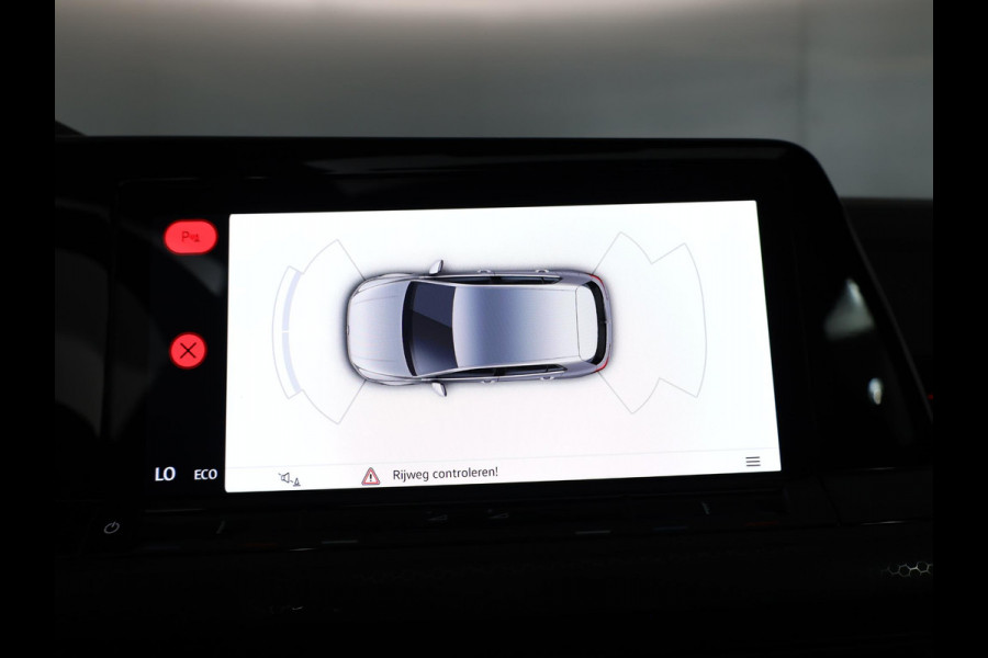 Volkswagen Golf 1.4 eHybrid GTE 245 pk Automaat (DSG) | Navigatie | Panoramadak | Parkeersensoren | Autom. airco (3 zones) | LED koplampen |