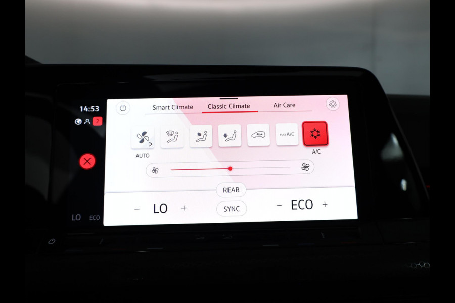 Volkswagen Golf 1.4 eHybrid GTE 245 pk Automaat (DSG) | Navigatie | Panoramadak | Parkeersensoren | Autom. airco (3 zones) | LED koplampen |