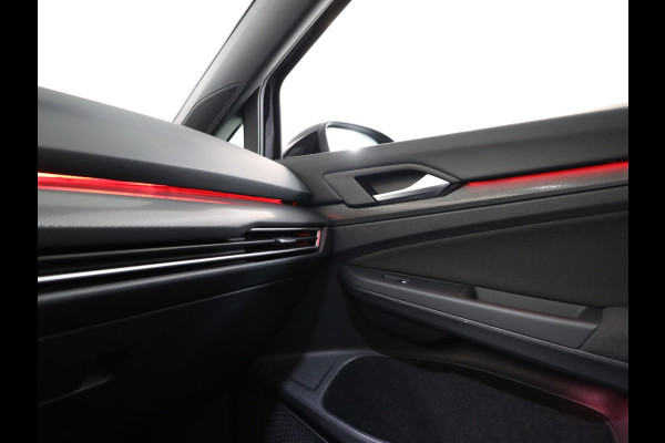 Volkswagen Golf 1.4 eHybrid GTE 245 pk Automaat (DSG) | Navigatie | Panoramadak | Parkeersensoren | Autom. airco (3 zones) | LED koplampen |