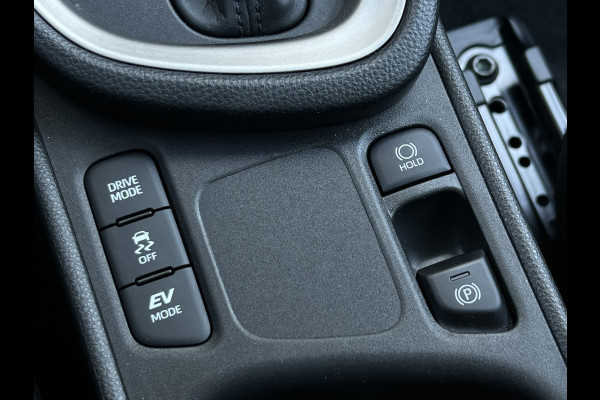 Toyota Yaris Cross 1.5 Hybrid Executive | Pano | Camera | LED | Navi | Carplay | Dodehoek