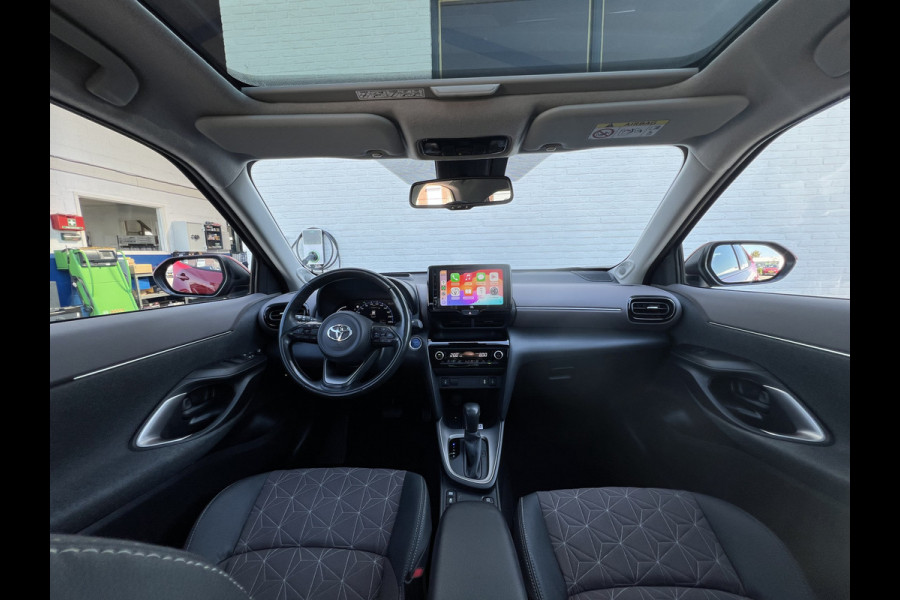 Toyota Yaris Cross 1.5 Hybrid Executive | Pano | Camera | LED | Navi | Carplay | Dodehoek