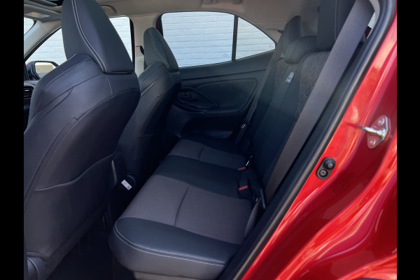 Toyota Yaris Cross 1.5 Hybrid Executive | Pano | Camera | LED | Navi | Carplay | Dodehoek