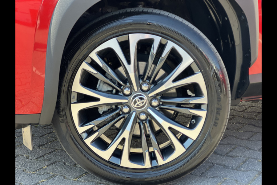 Toyota Yaris Cross 1.5 Hybrid Executive | Pano | Camera | LED | Navi | Carplay | Dodehoek