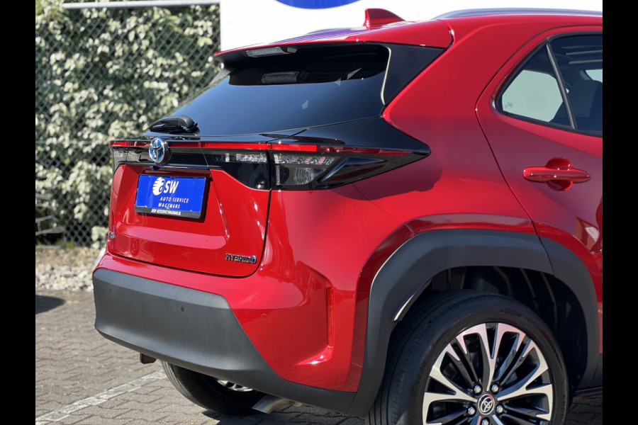 Toyota Yaris Cross 1.5 Hybrid Executive | Pano | Camera | LED | Navi | Carplay | Dodehoek