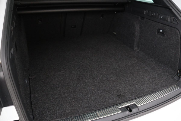 Škoda Superb 1.4 TSI iV Laurin & Klement | Standkachel | Trekhaak | Adaptive cruise | Leder | Sfeerverlichting | Stoel & stuurverwarming | Camera | Carplay | Virtual Cockpit | Achterbankverwarming | PHEV