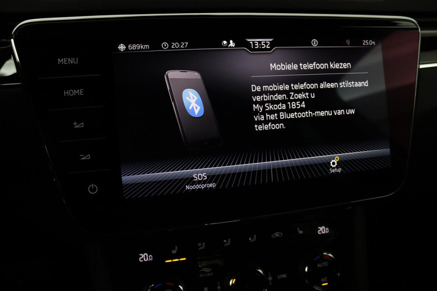 Škoda Superb 1.4 TSI iV Laurin & Klement | Standkachel | Trekhaak | Adaptive cruise | Leder | Sfeerverlichting | Stoel & stuurverwarming | Camera | Carplay | Virtual Cockpit | Achterbankverwarming | PHEV