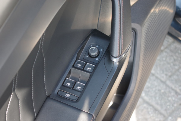 CUPRA Formentor 1.4 e-Hybrid 204 PK Adrenaline PHEV, LED, Adap. Cruise Control, Stoelverwarming