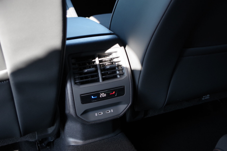 CUPRA Formentor 1.4 e-Hybrid 204 PK Adrenaline PHEV, LED, Adap. Cruise Control, Stoelverwarming