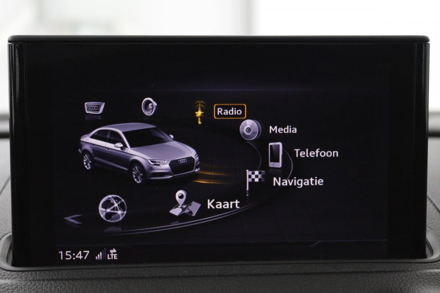 Audi A3 1.0 TFSI Sport S Line Edition | Half leder | Sportstoelen | Full LED | Climate control | Navigatie | Cruise control | Parkeerhulp | Bluetooth