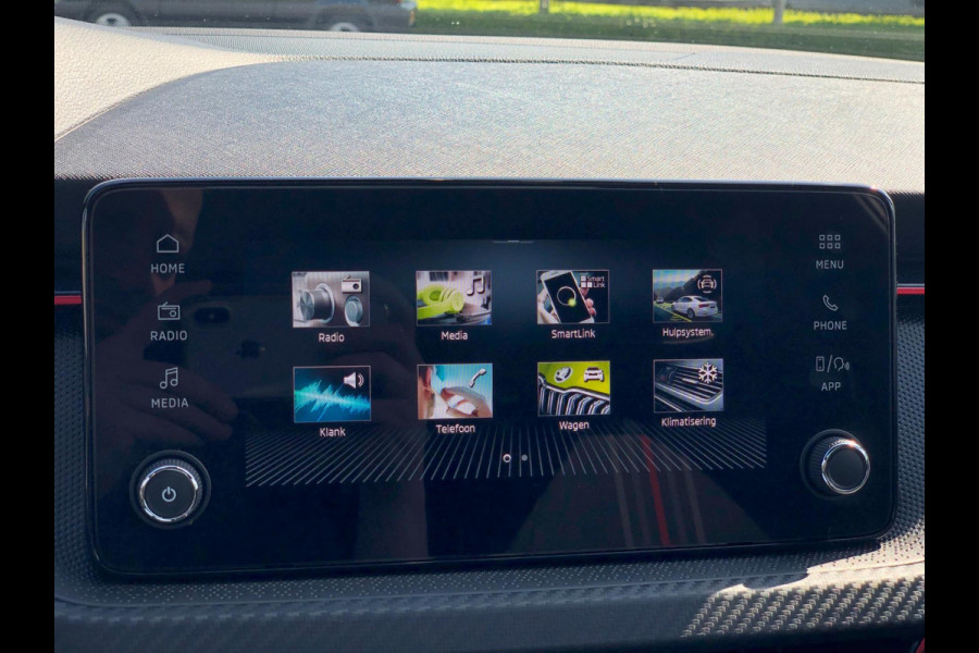 Škoda Kamiq 1.0 TSI Monte Carlo | Panoramadak, Virtual Cockpit, Camera, Climate, Carplay/Android | Dealeronderhouden | NAP |