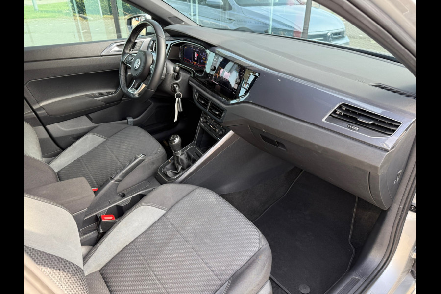 Volkswagen Polo 1.0 TSI Highline Business R - Virt.Cockpit - Navi - Camera - Org.NL