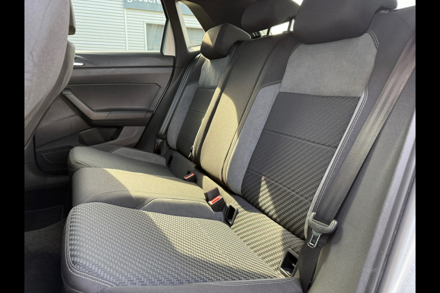 Volkswagen Polo 1.0 TSI Highline Business R - Virt.Cockpit - Navi - Camera - Org.NL