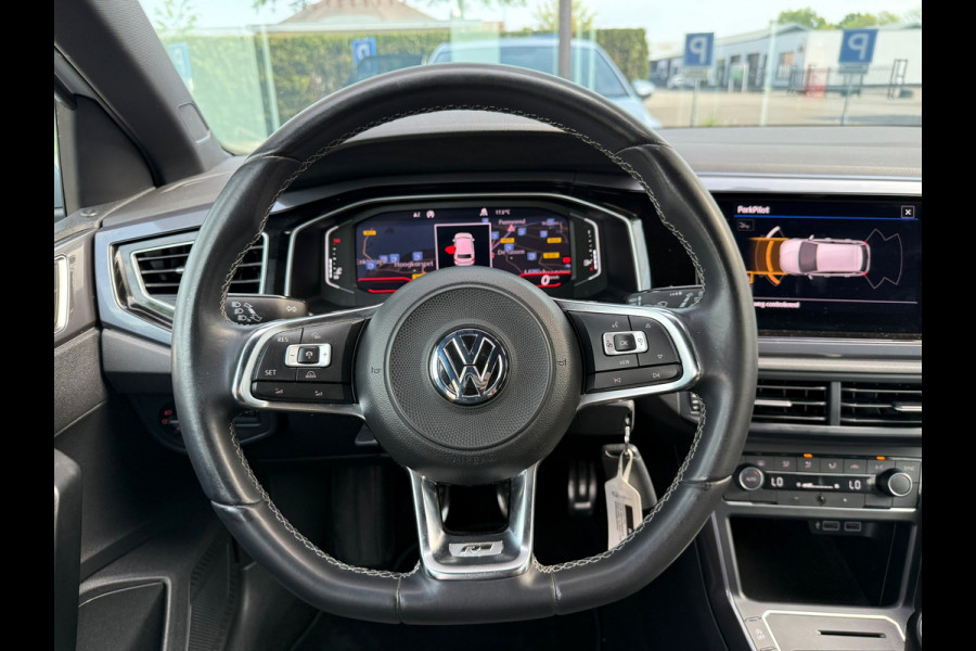 Volkswagen Polo 1.0 TSI Highline Business R - Virt.Cockpit - Navi - Camera - Org.NL