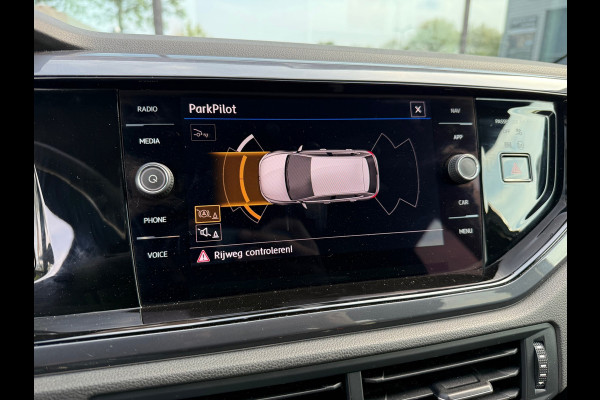 Volkswagen Polo 1.0 TSI Highline Business R - Virt.Cockpit - Navi - Camera - Org.NL