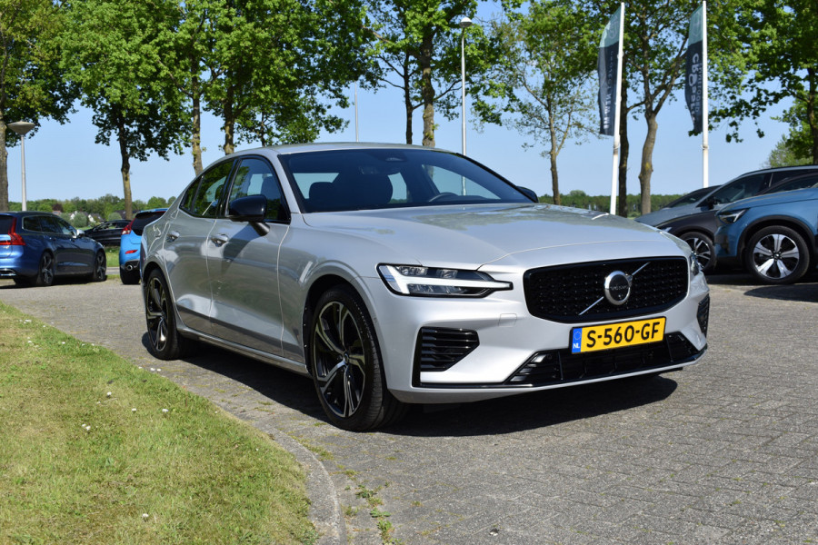 Volvo S60 Recharge T6 AWD Plus Dark H&K | ACC | 360 camera | Sportstoelen | Blis | Stuurverwarming | Stoelverwarming