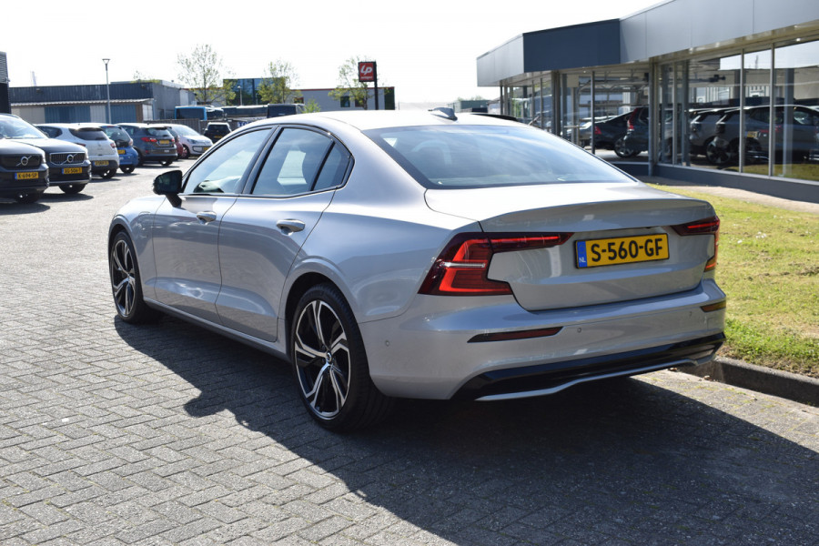 Volvo S60 Recharge T6 AWD Plus Dark H&K | ACC | 360 camera | Sportstoelen | Blis | Stuurverwarming | Stoelverwarming